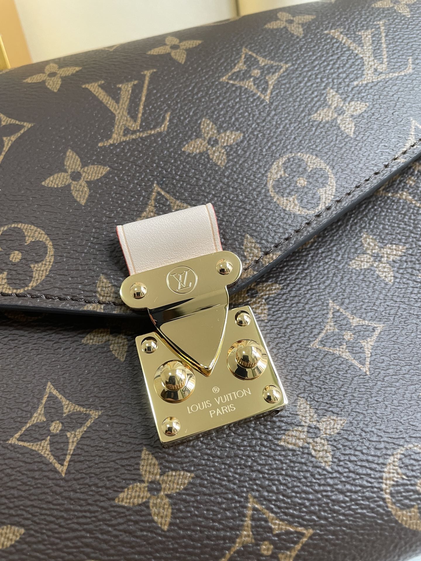 Metis LV
