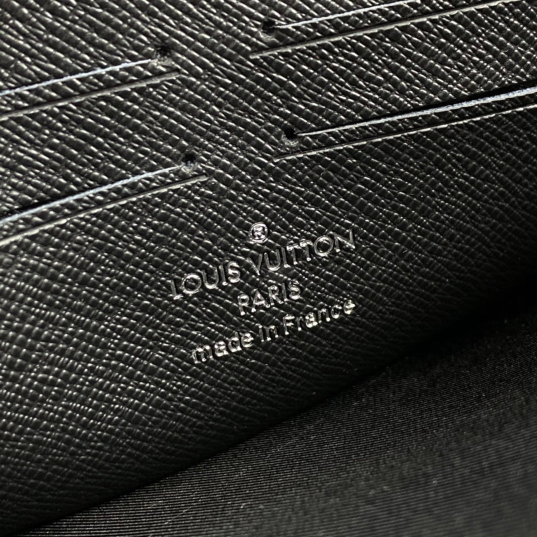POCHETTE LV