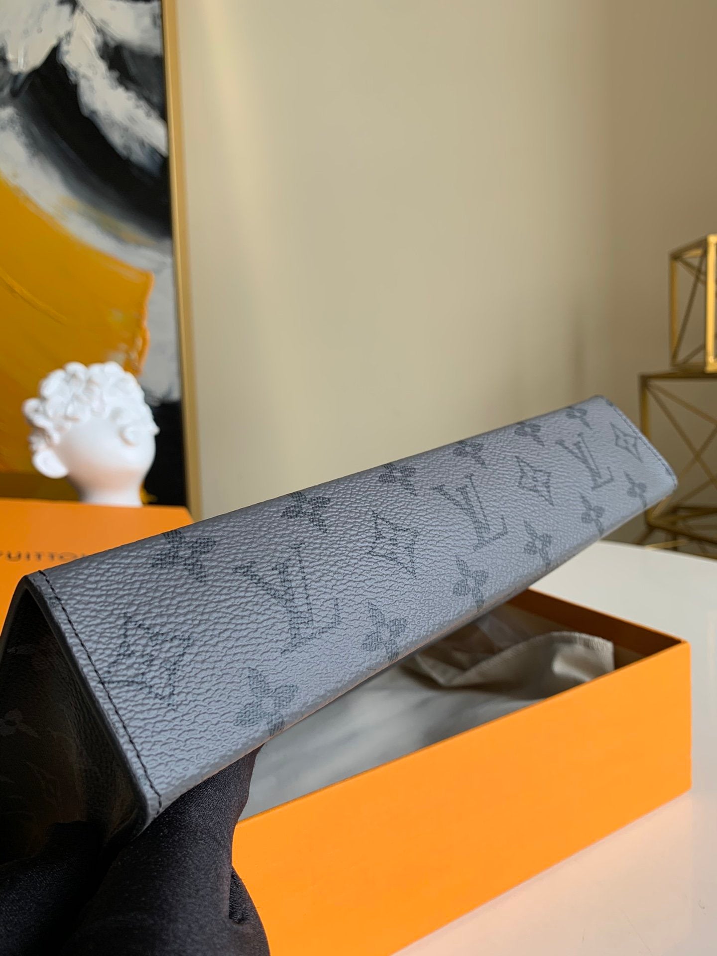 LV POCHETTE