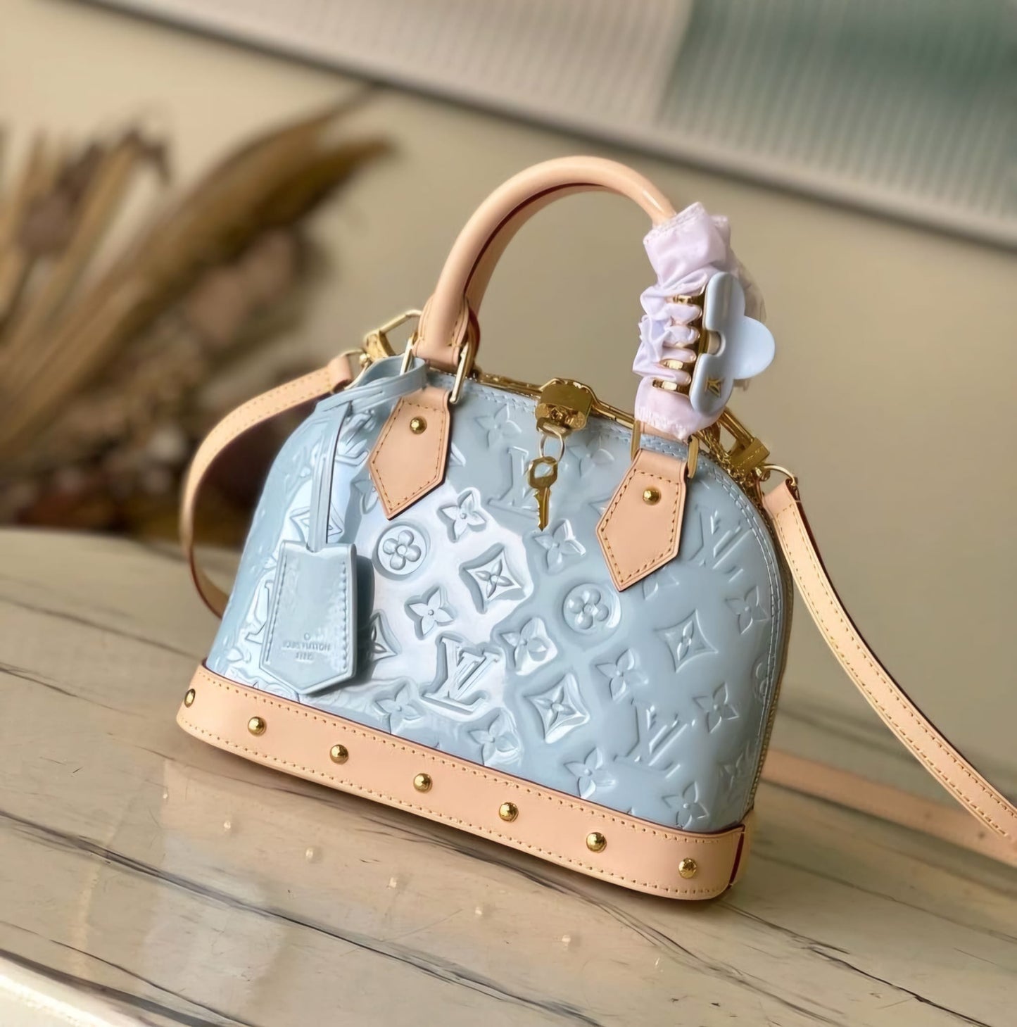 LV Alma Sky